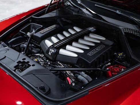 Used 2019 Rolls-Royce Wraith RWD image 40