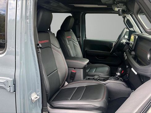 New 2026 Jeep Wrangler Unlimited Rubicon w/ Xtreme 35 Tire Package image 9