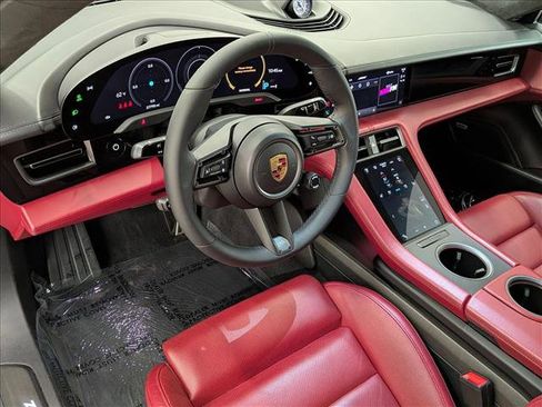 Used 2021 Porsche Taycan Turbo S image 4