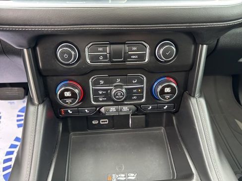 Used 2021 Chevrolet Tahoe Z71 w/ Z71 Signature Package image 27