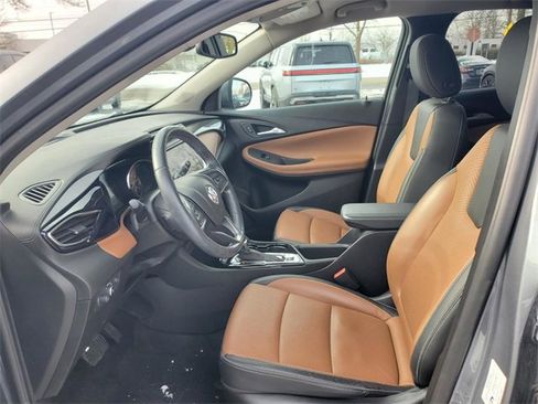Used 2020 Buick Encore GX Essence image 12