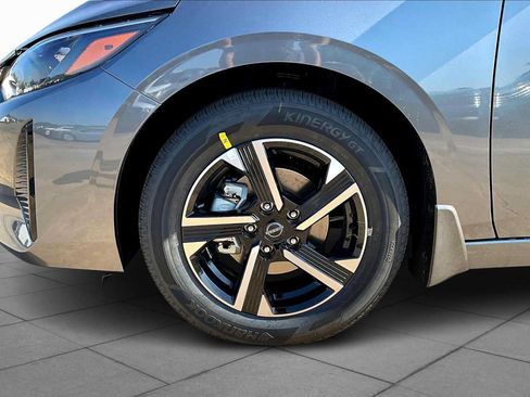 Used 2025 Nissan Sentra SV w/ All-Weather Package FWD image 9