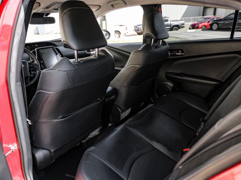 Used 2021 Toyota Prius Prime XLE image 35