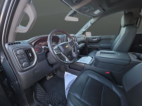 Used 2021 Chevrolet Silverado 1500 LTZ image 9