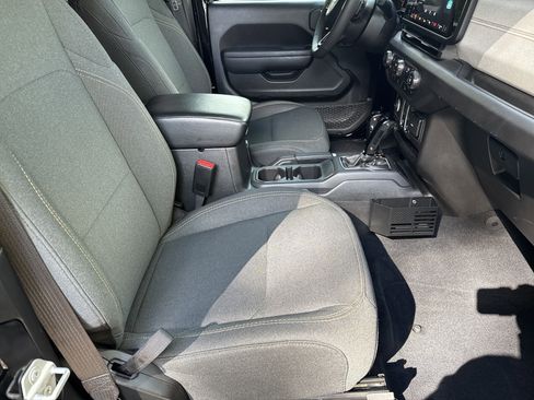 Used 2024 Jeep Wrangler Sport S image 15