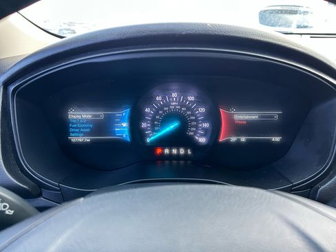 Used 2018 Ford Fusion SE w/ Equipment Group 201A image 21