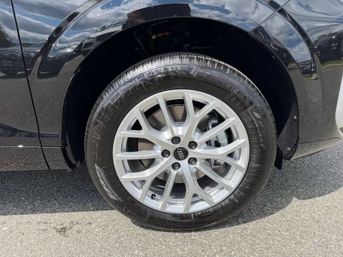New 2026 Audi Q3 quattro 2.0T AWD/4WD image 11
