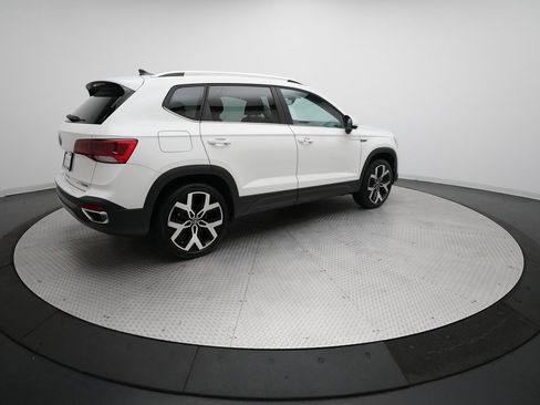 Used 2023 Volkswagen Taos SEL image 36