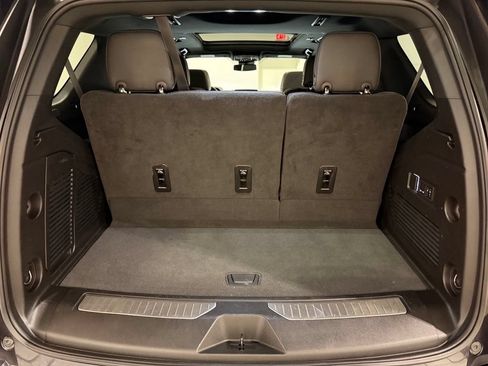 Used 2024 GMC Yukon AT4 w/ AT4 Premium Plus Package AWD/4WD image 10