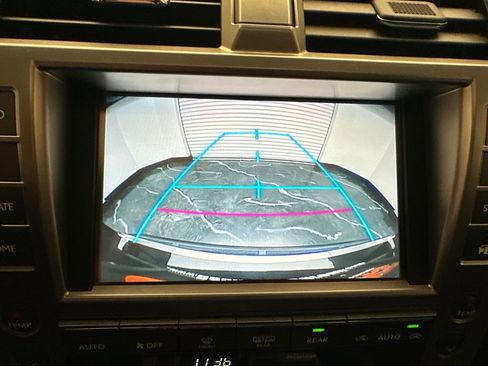 Used 2014 Lexus GX 460 w/ Premium Package AWD/4WD image 23