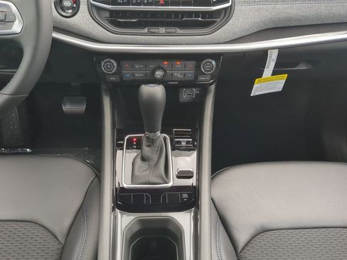 New 2025 Jeep Compass Latitude w/ Convenience Group image 7