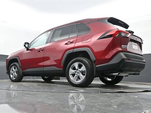 Used 2025 Toyota RAV4 XLE w/ Convenience Package image 25