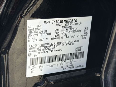 Used 2016 Ford F350 Lariat w/ Lariat Interior Package image 33