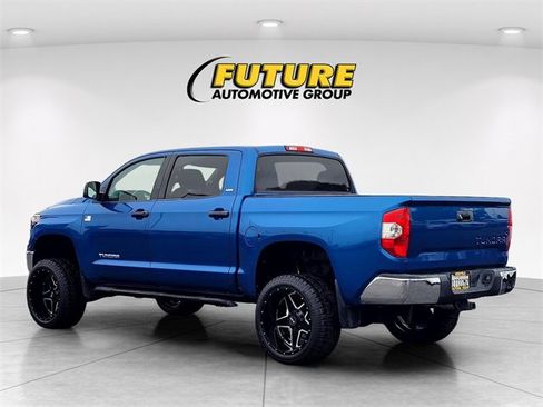 Used 2018 Toyota Tundra SR5 w/ SR5 Upgrade Package image 6