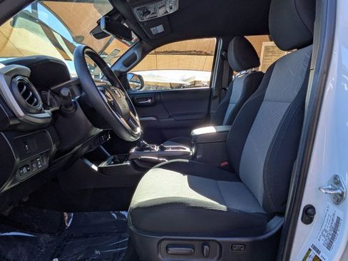 Used 2023 Toyota Tacoma TRD Off-Road image 11