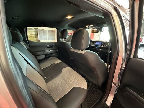 Certified 2023 Toyota Tacoma TRD Sport AWD/4WD image 15