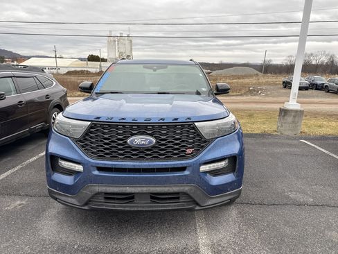 Used 2020 Ford Explorer ST w/ Premium Technology Package image 7