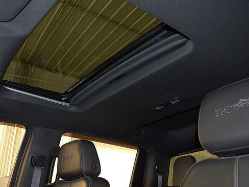 Used 2021 Chevrolet Silverado 2500 High Country w/ Z71 Off-Road Package image 30