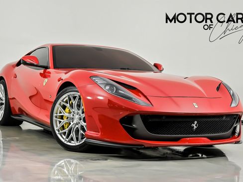 Used 2019 Ferrari 812 Superfast RWD image 1