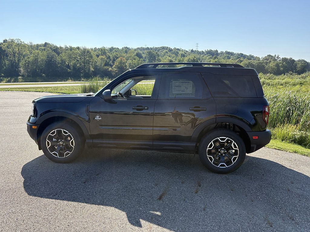 New 2026 Ford Bronco Sport Outer Banks AWD/4WD image 2