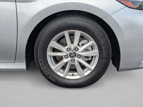 Used 2025 Toyota Camry LE w/ Convenience Package FWD image 22