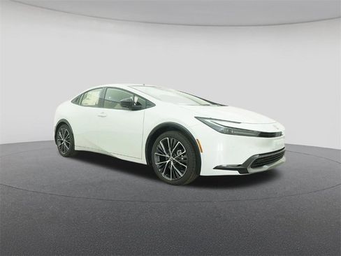 New 2026 Toyota Prius XLE image 29