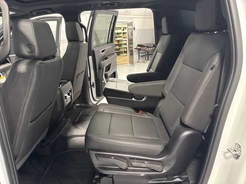 New 2026 Chevrolet Suburban Z71 w/ Comfort Package AWD/4WD image 41