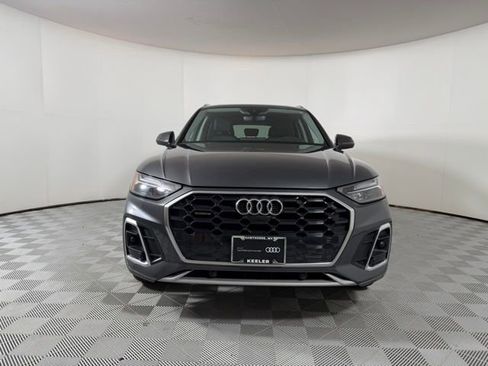 Used 2023 Audi Q5 2.0T Premium Plus w/ Premium Plus Package AWD/4WD image 2
