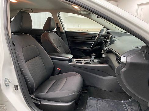 Used 2023 Nissan Altima 2.5 S image 14