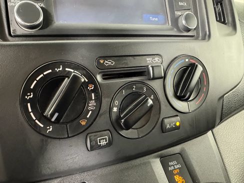 Used 2018 Nissan NV200 SV w/ Navigation Package FWD image 19