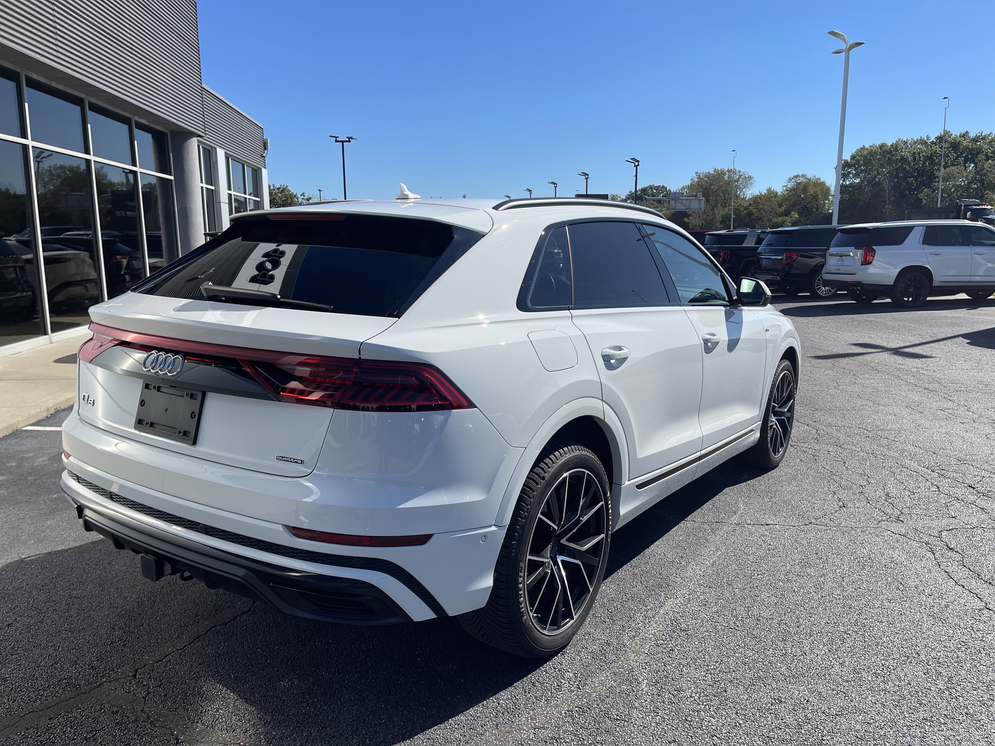Used 2023 Audi Q8 Premium Plus AWD/4WD image 5