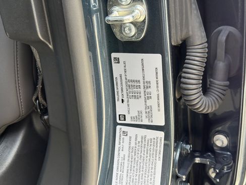 Used 2025 GMC Hummer EV 3X AWD/4WD image 36