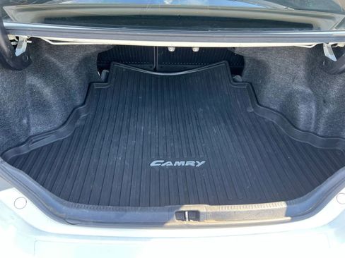 Used 2017 Toyota Camry SE FWD image 21