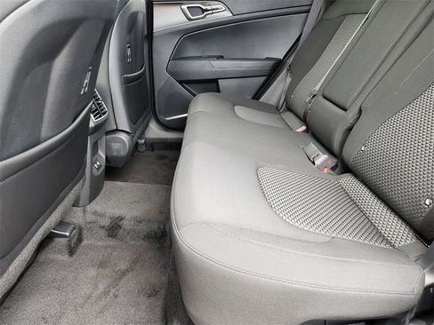 New 2026 Kia Sportage S image 9