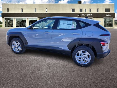 New 2026 Hyundai Kona SE image 6