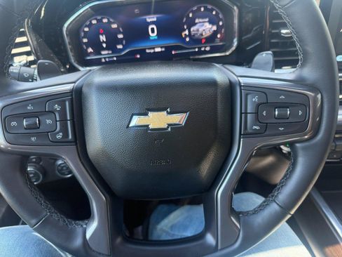 Used 2025 Chevrolet Silverado 1500 High Country w/ High Country Premium Package AWD/4WD image 10