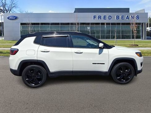 Used 2019 Jeep Compass Latitude AWD/4WD image 9
