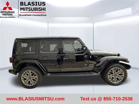 Used 2024 Jeep Wrangler High Altitude AWD/4WD image 7