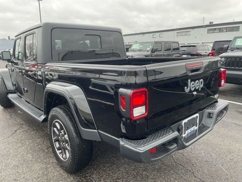 Used 2022 Jeep Gladiator Overland image 6