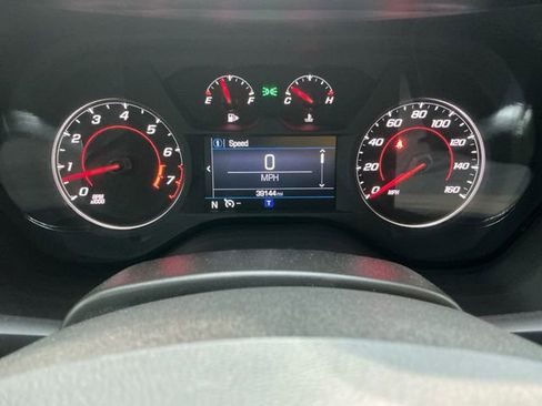 Used 2021 Chevrolet Camaro LT w/ Technology Package image 18