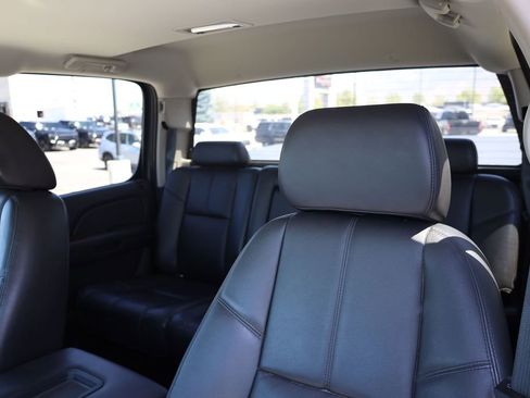 Used 2008 Chevrolet Silverado 2500 LTZ w/ Safety Package AWD/4WD image 17