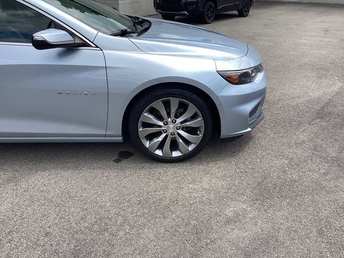 Used 2017 Chevrolet Malibu Premier w/ Premier Sun and Wheel Package FWD image 24