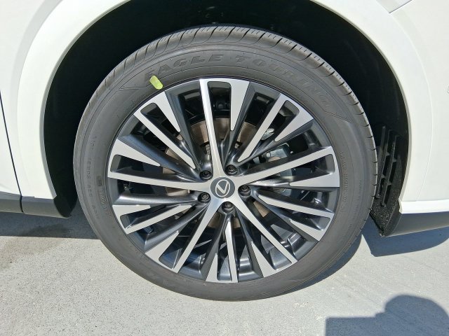 New 2026 Lexus RX 350 w/ Convenience Package AWD/4WD image 10