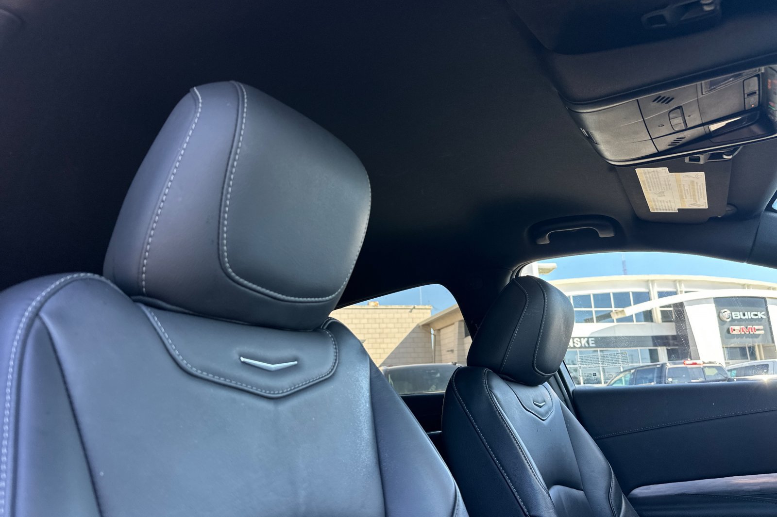 Used 2025 Cadillac XT4 Premium Luxury w/ Cold Weather Package AWD/4WD image 21