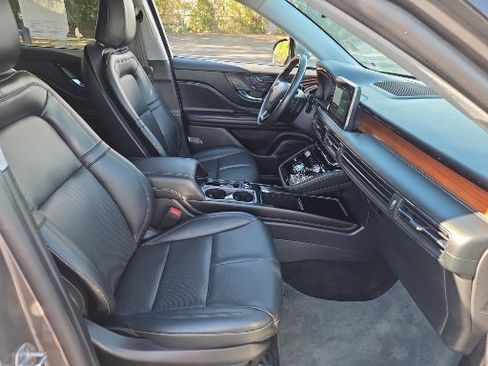 Used 2022 Lincoln Corsair Reserve w/ Equipment Group 201A image 12