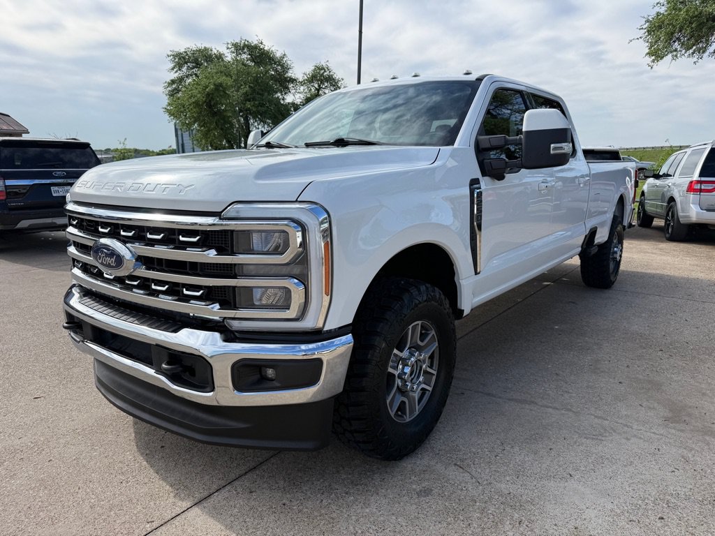 Used 2023 Ford F250 Lariat w/ FX4 Off-Road Package AWD/4WD image 2