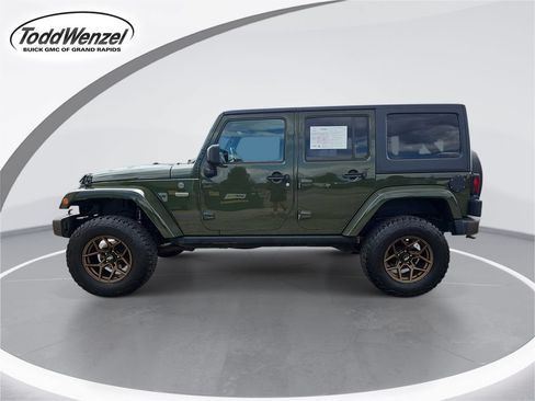 Used 2016 Jeep Wrangler Unlimited Sahara AWD/4WD image 7