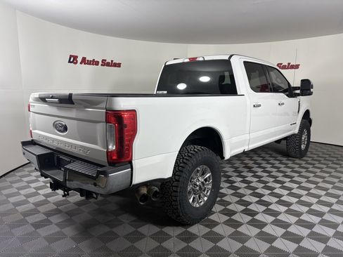 Used 2019 Ford F250 XLT w/ XLT Premium Package image 6