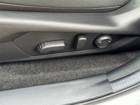 Certified 2024 Subaru Crosstrek 2.5i Wilderness w/ Crosstrek Mirror Package image 17