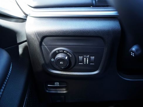 Used 2022 Jeep Grand Cherokee L Overland image 25